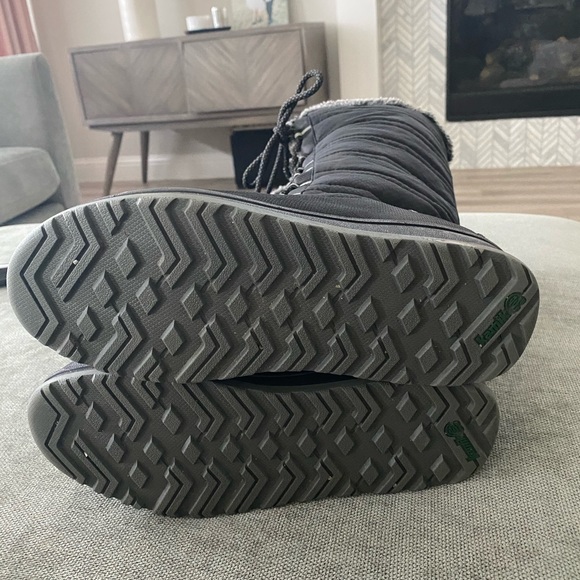 Kamik Starling snow boots, size 4 - Picture 3 of 4